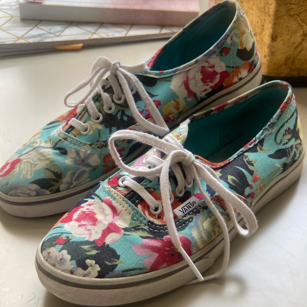 Vans Off the Wall Boho Blue Flower LowTop Sneakers